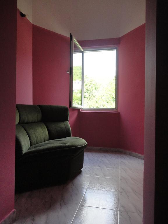 Guest Rooms Casa Luba สวิติ วลัส ภายนอก รูปภาพ
